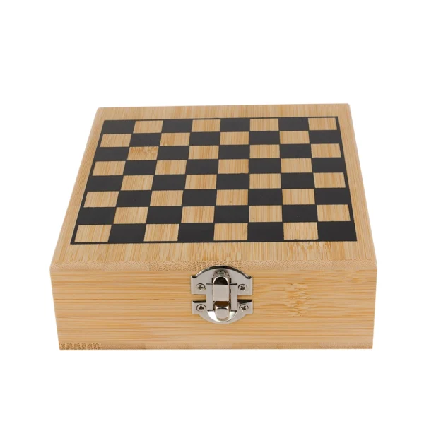 Set de Vino con Juego de Ajedrez 5 Piezas en Caja de Madera